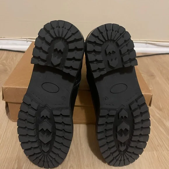 Steve Madden Black Combat Boots with zipper/lace-up with rhinestones. - Picture 7 of 15